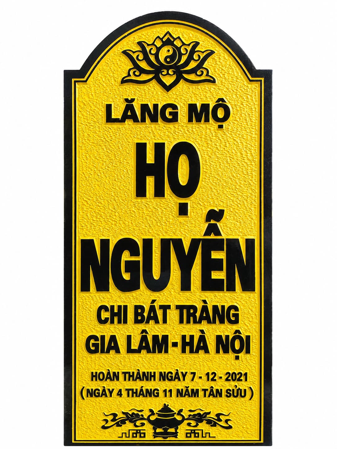 Bia lăng mộ dòng họ, đỉnh vòm — ảnh tham khảo trong bộ mẫu Trần Lưu